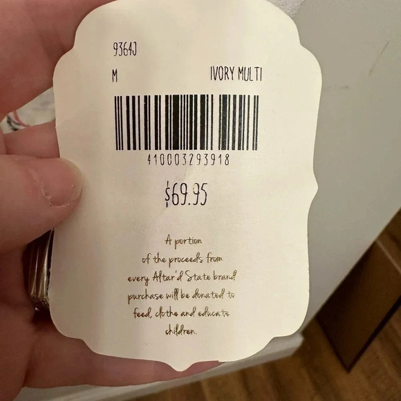 Altar’d State NWT’s tie front long sleeve floral kimono.size medium - Picture 6 of 7